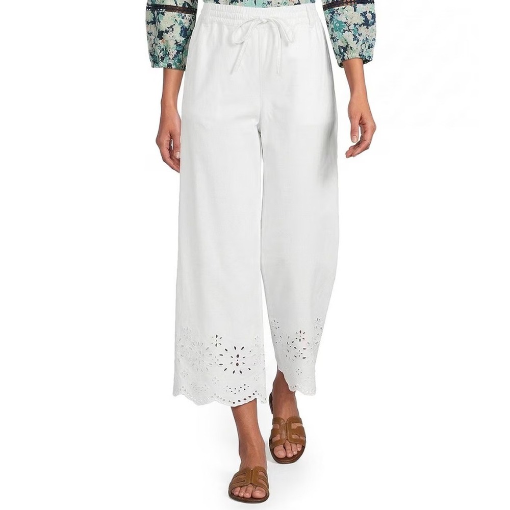 Nurture by Westbound White Linen Blend Eyelet Hem Wide Leg Crop Pants PS New